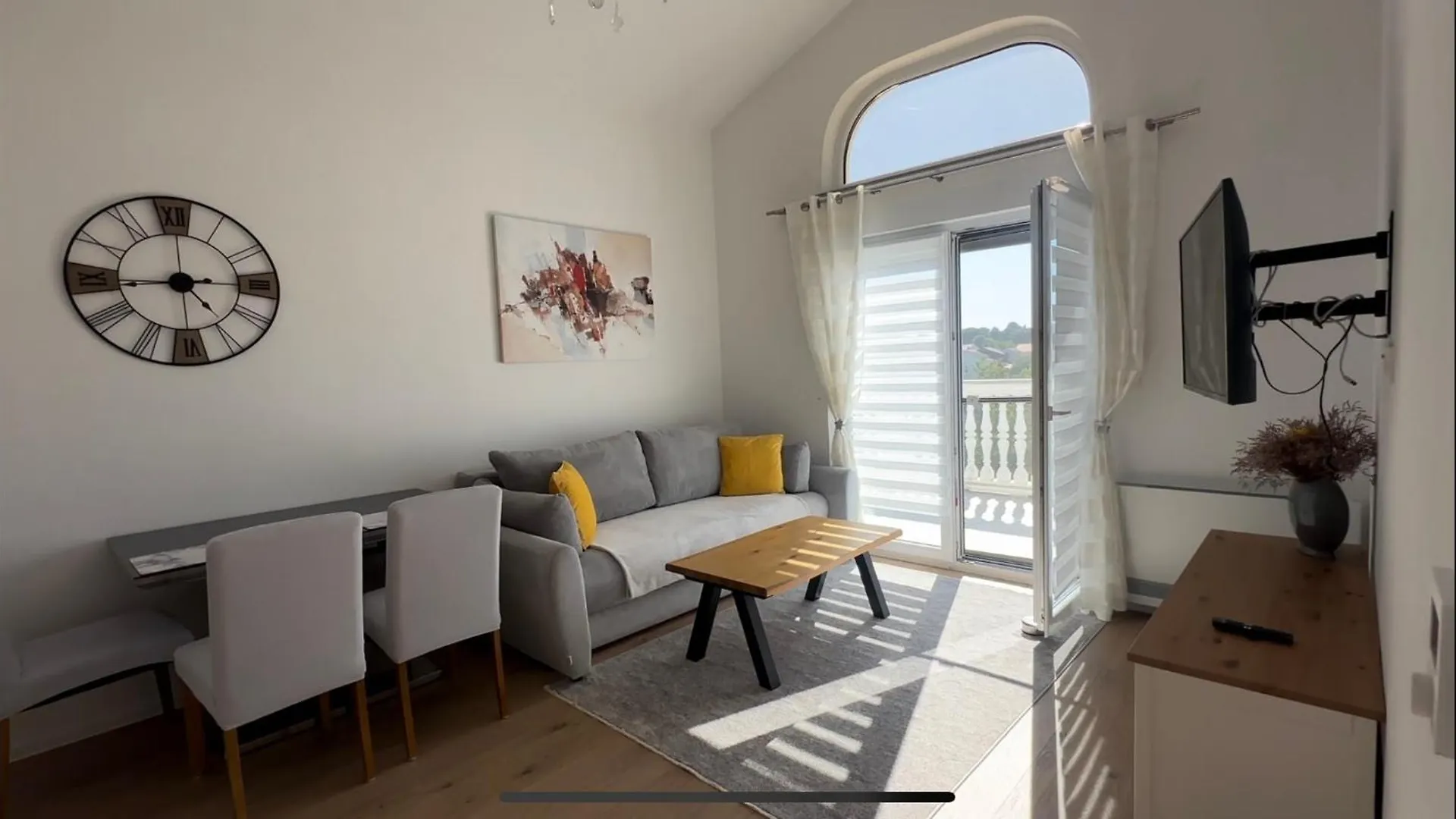 Park Plaza Apartments فاجانا 0*,